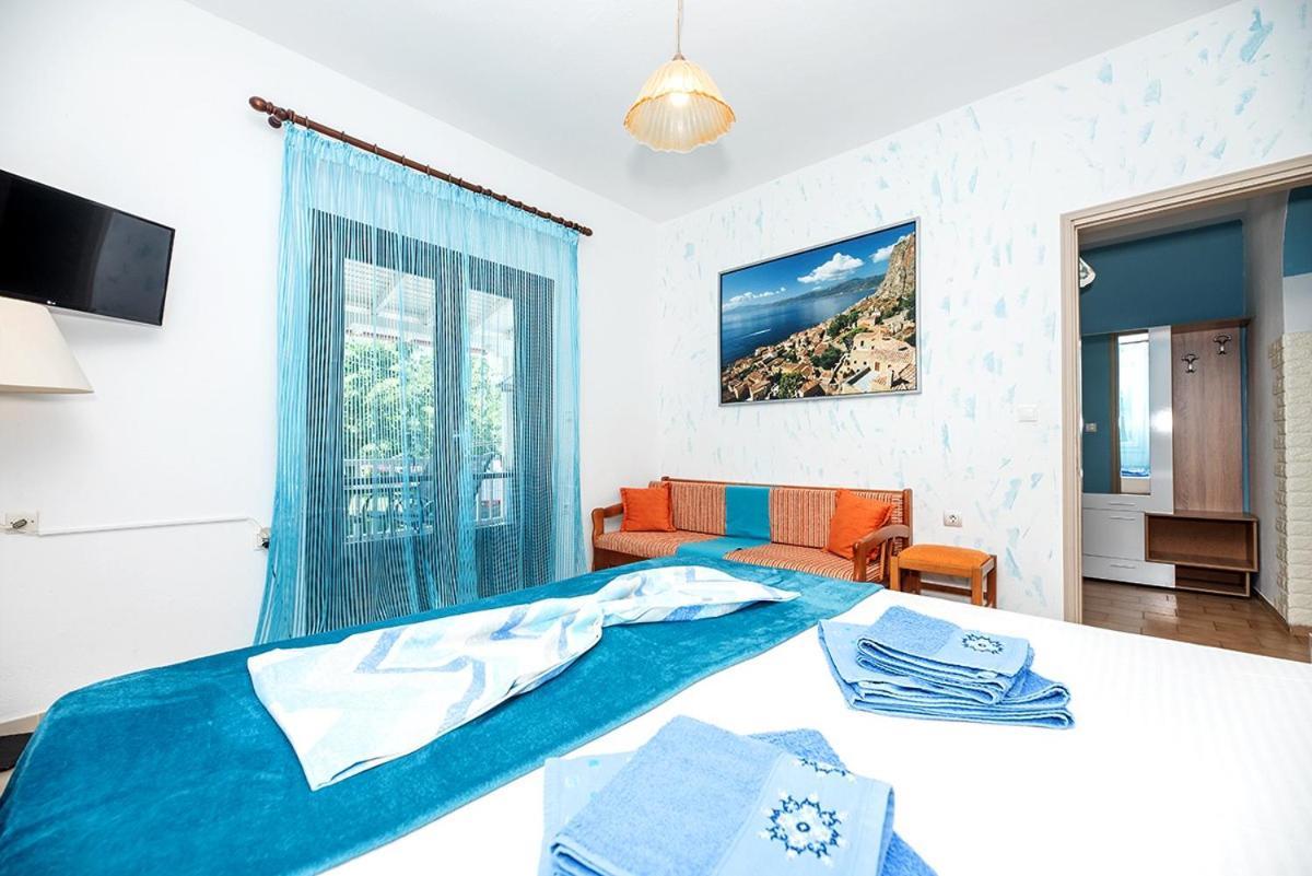 ניקיטי Maras Marinas Home מראה חיצוני תמונה